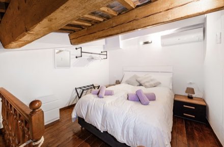 Loft Room (Soppalco) · Via degli Alfani · 1 Min Walk to the Duomo